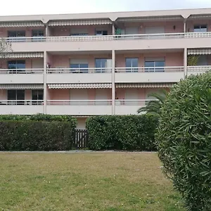 https://studio-3-personnes.fr-provencehotel.com